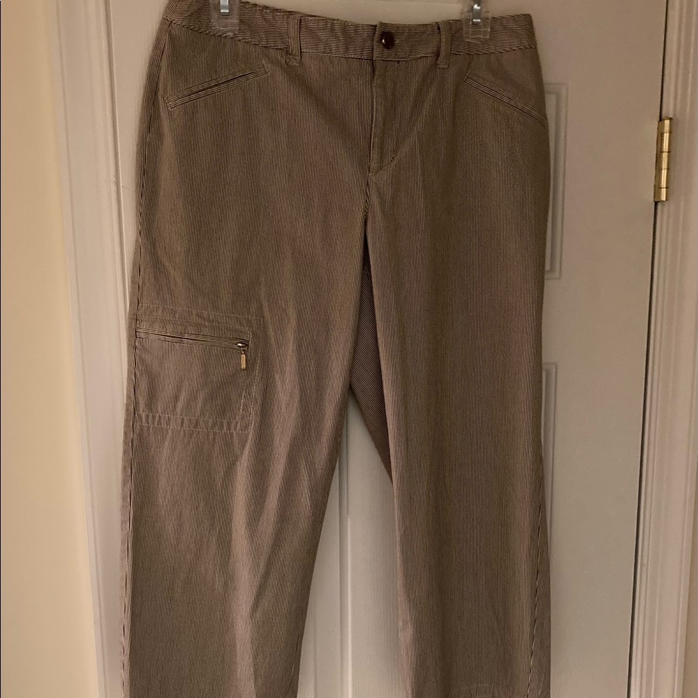 Size 8 Rafaella brown & white striped capris
